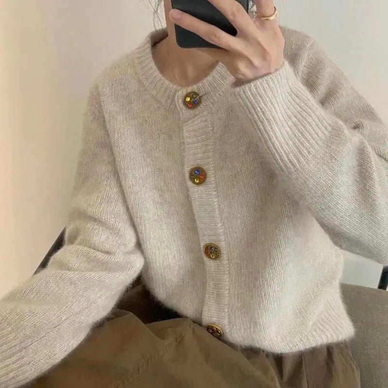 Diana® | Women's wool sweater with a crew neck and button details