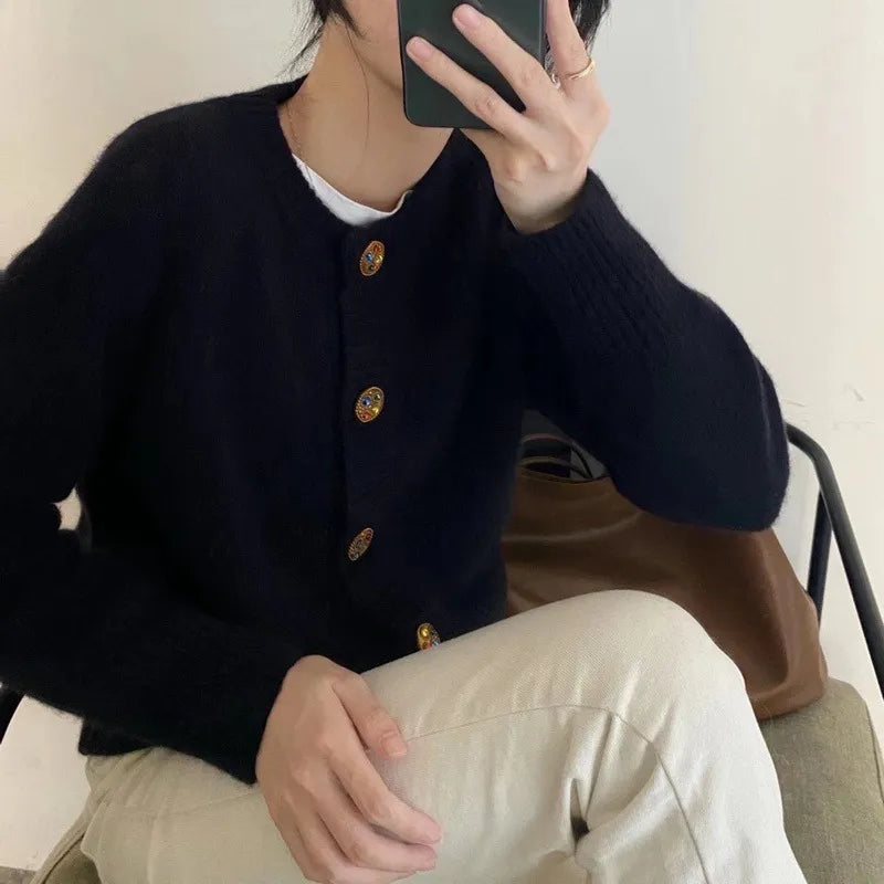 Diana® | Women's wool sweater with a crew neck and button details
