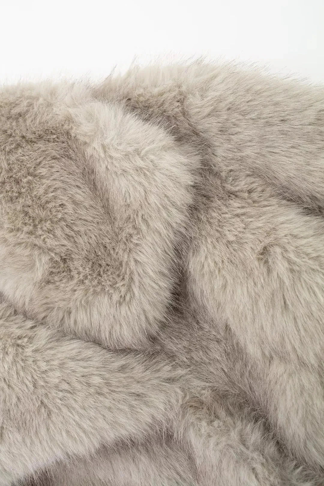 Bella | Women's Oversized Faux Fur Coat