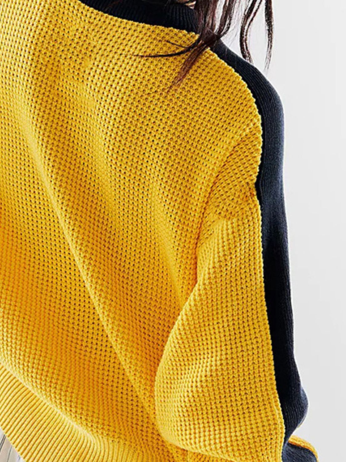 Danna® | Waffle knit contrast crew neck sweater