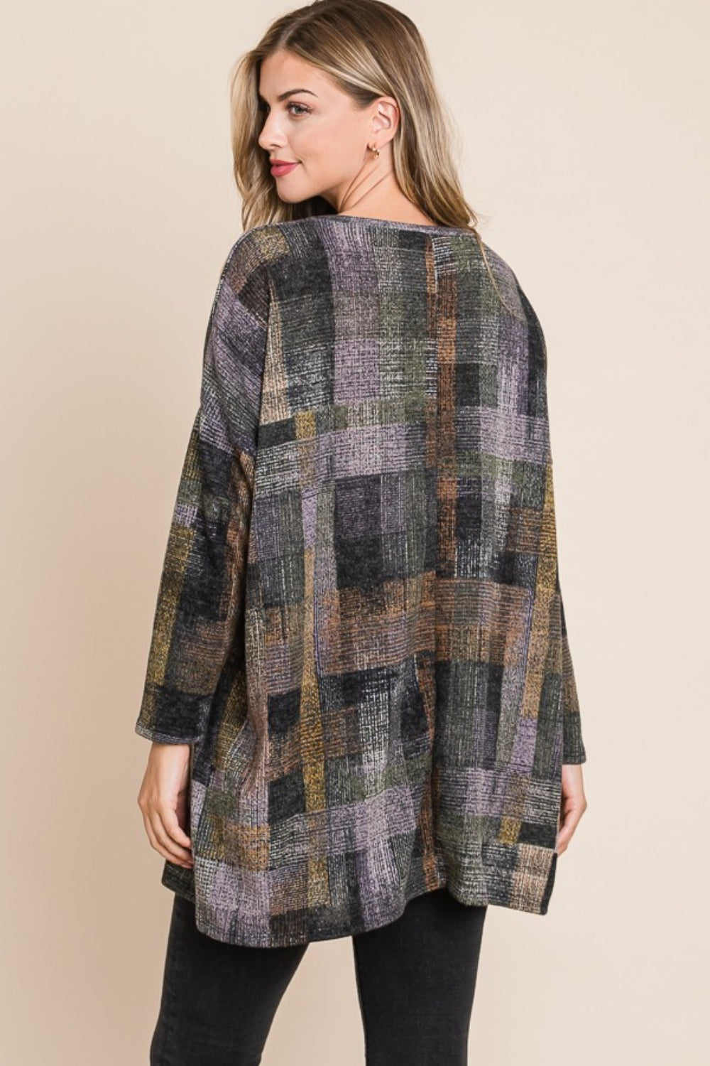 Brigitte® | Checked, long-sleeved top with a crew neck