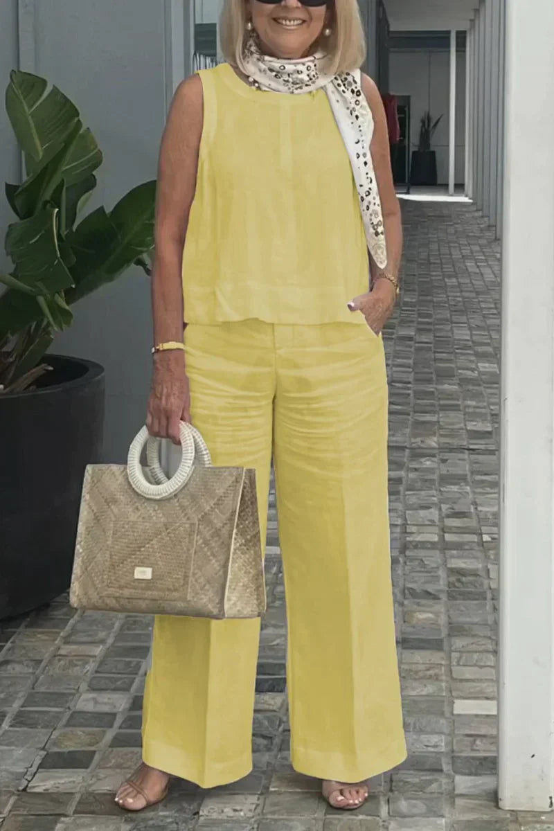 Ariana® | Elegant sleeveless jumpsuit