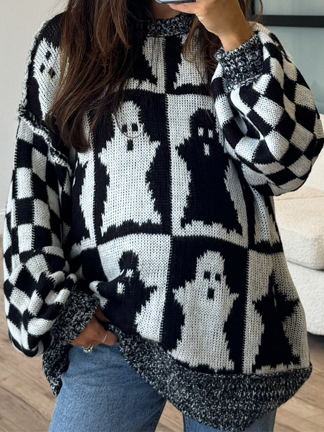 Cristina® | Ghost long-sleeved sweater with low shoulders
