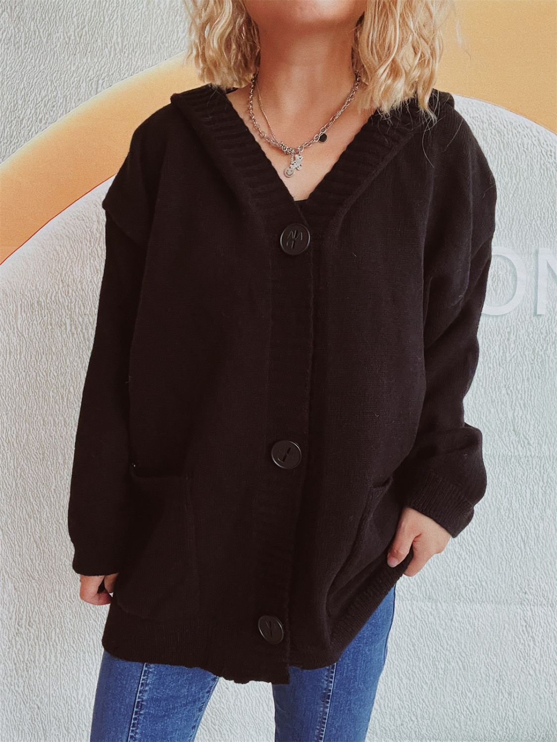 Beatrice® | Long-sleeved cardigan with hood and dropped shoulders