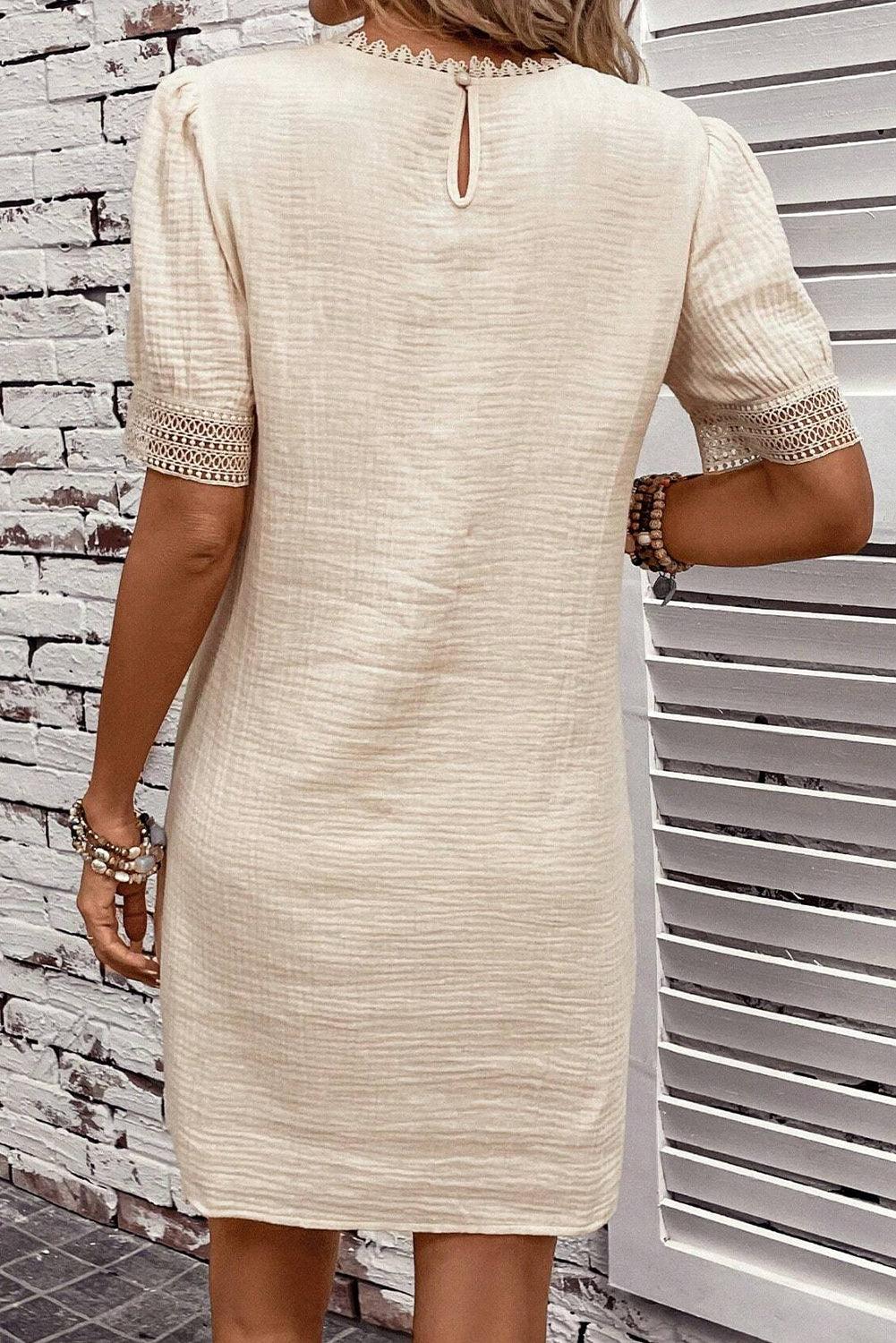 Ella® | Elegant dress with puff sleeves