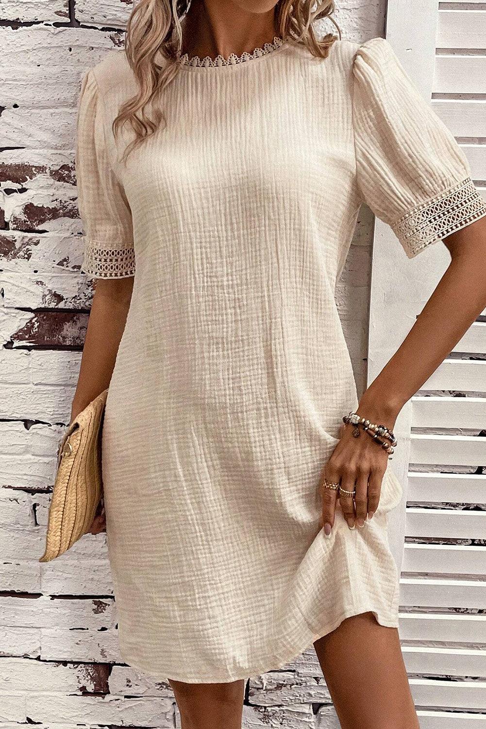 Ella® | Elegant dress with puff sleeves