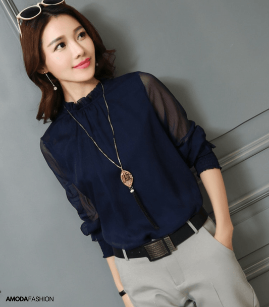Brusset® | Blouse With Neckline