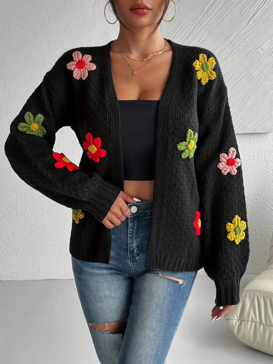 Claudia | Black cardigan with crocheted flowers