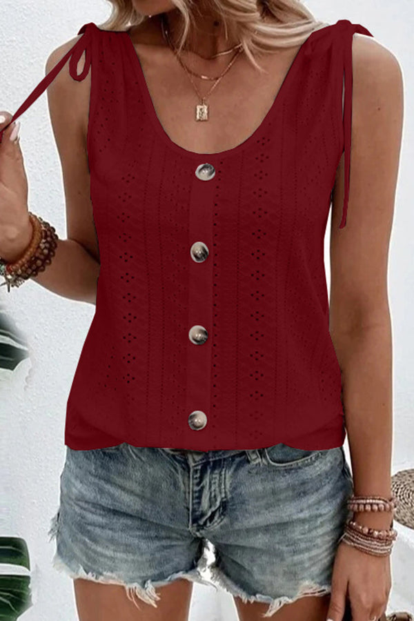 Cleo® | Sleeveless T-shirt with buttons and cut-out details