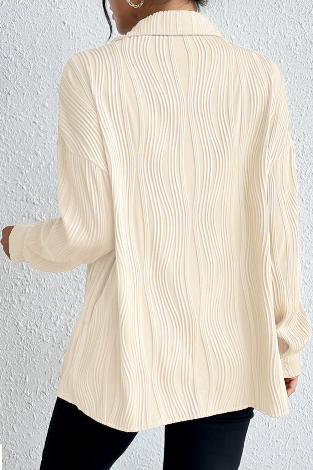 Basilisa | Long sleeve button down shirt with a structured collar and collar