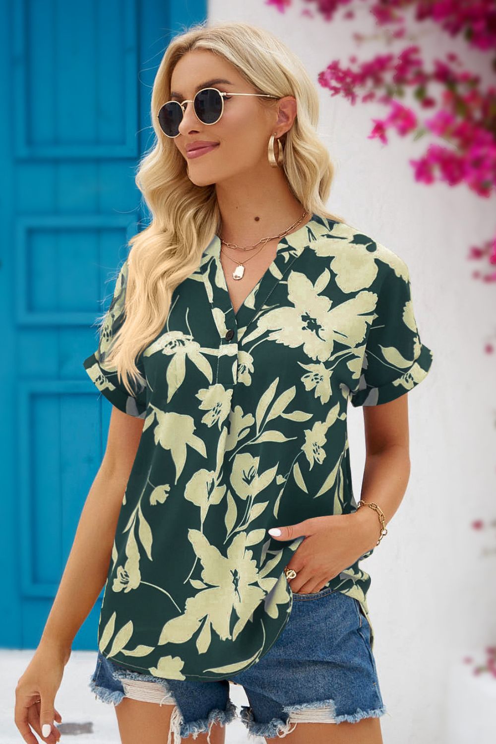 Breyden® | Floral Blouse With A Cut-In Collar