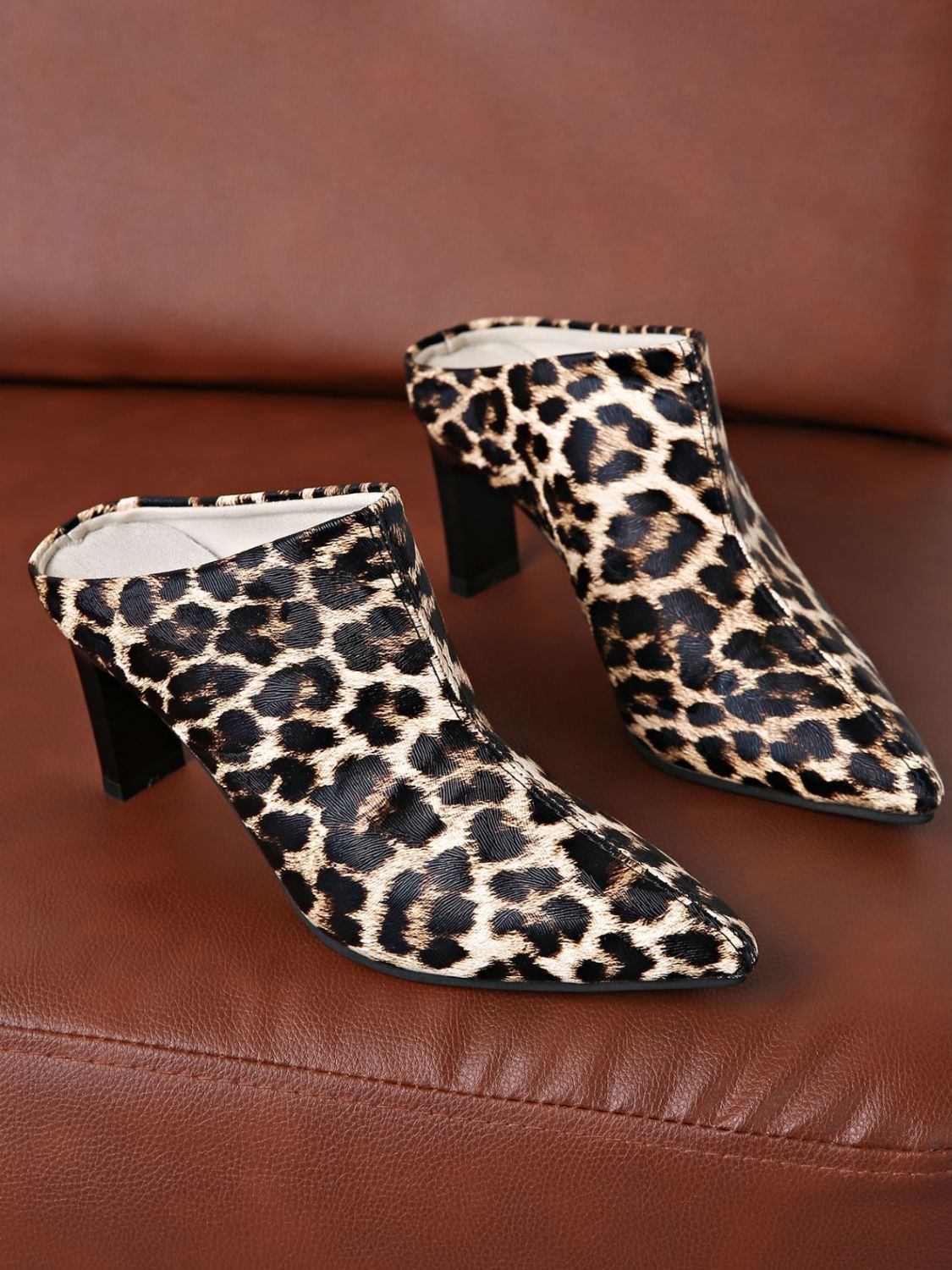 Carina® | PU leather pointed toe leopard print pumps