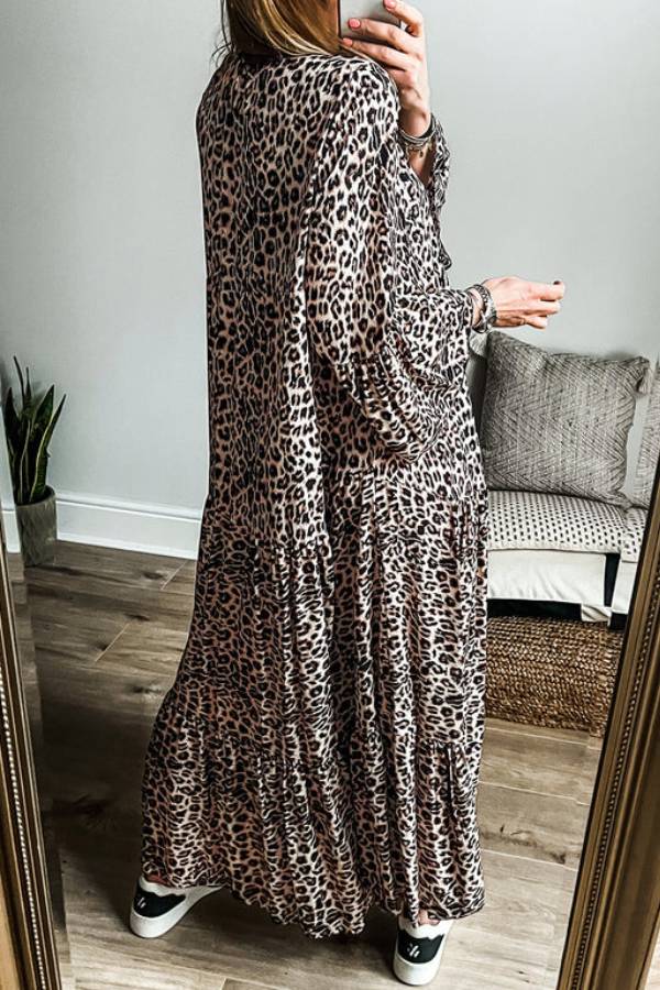 Avery® | Apricot tiered leopard print maxi dress with wide sleeves