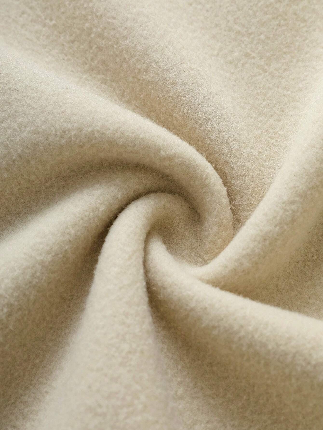 Delia® | Chic and versatile winter hoodie