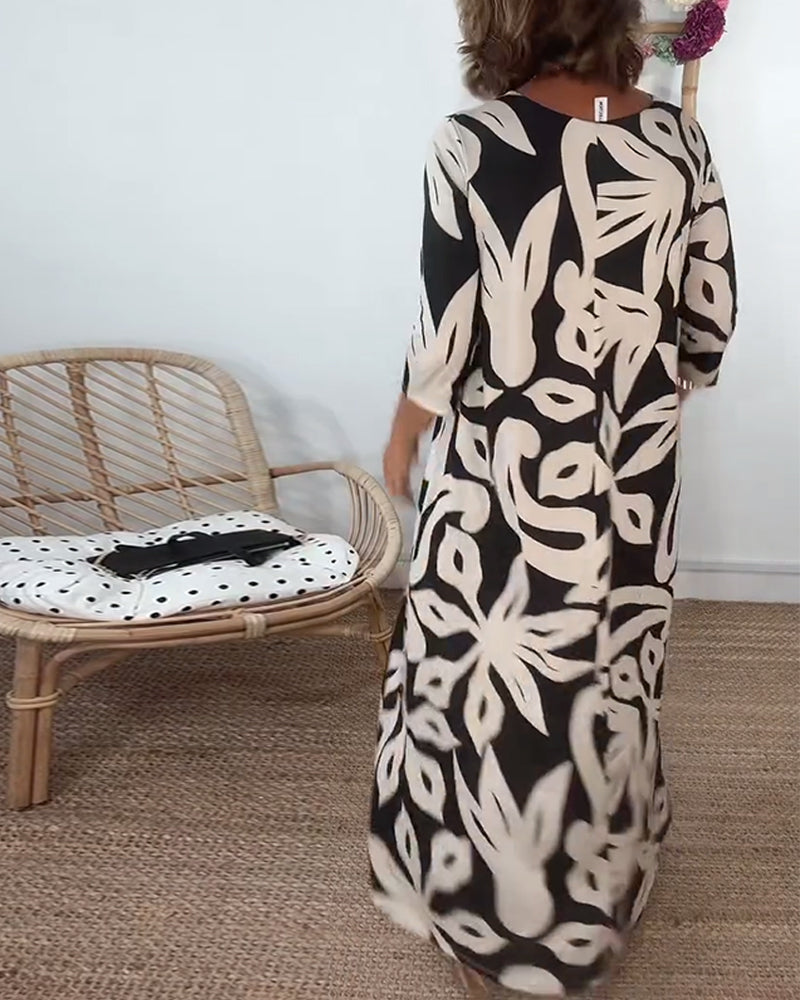 Carina® | Long-sleeved dress with a crew neck and a print