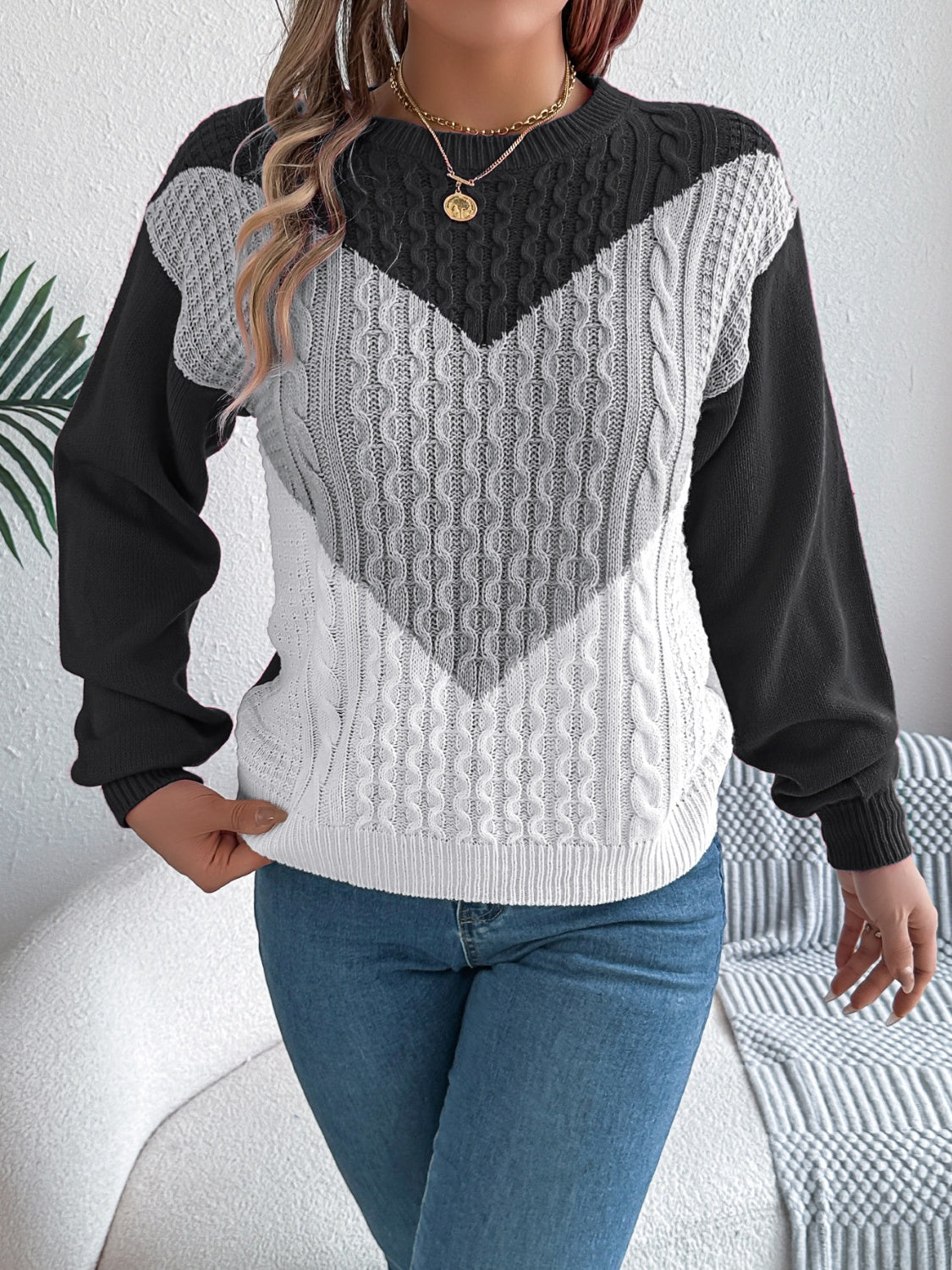 Dominique® | Contrasting long-sleeved sweater with a crew neck