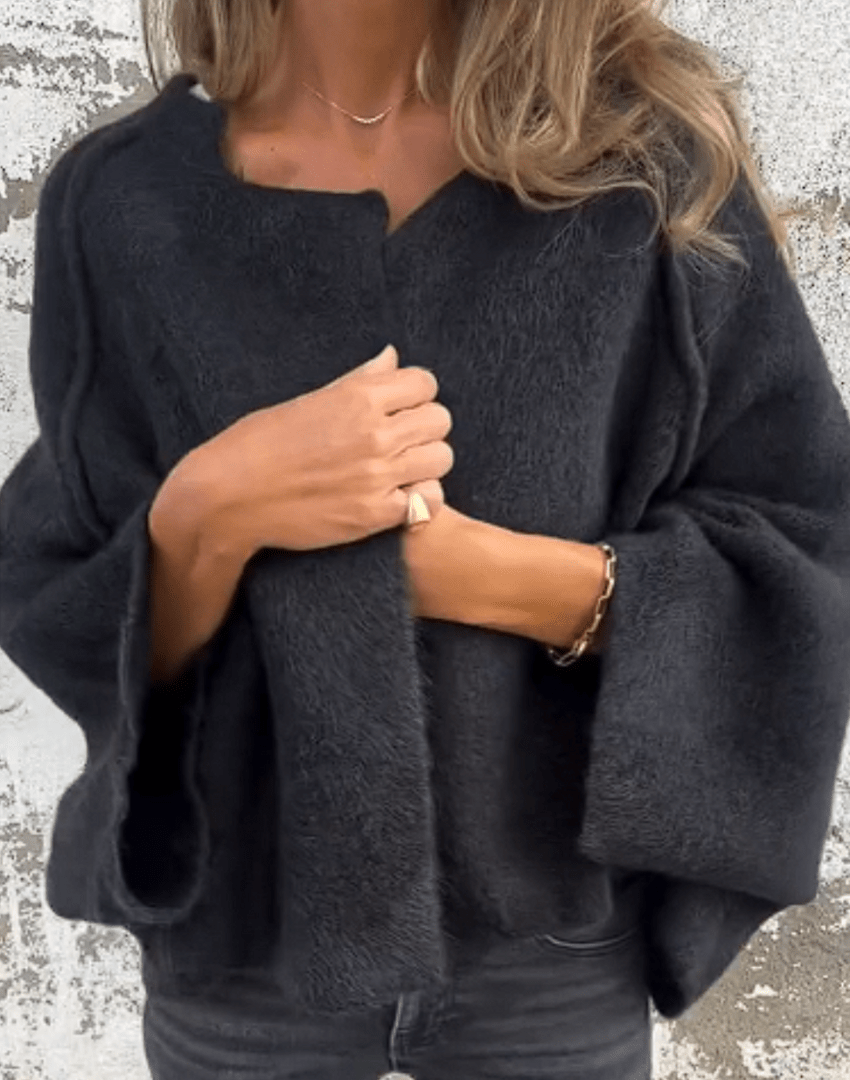 Daniela | Neutral knitted top with elegant drape design