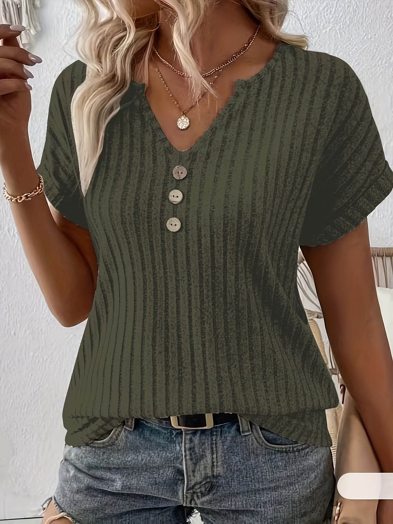 Cesia® | Stylish V-Neck T-Shirt With Ribbed Details, Short Sleeves