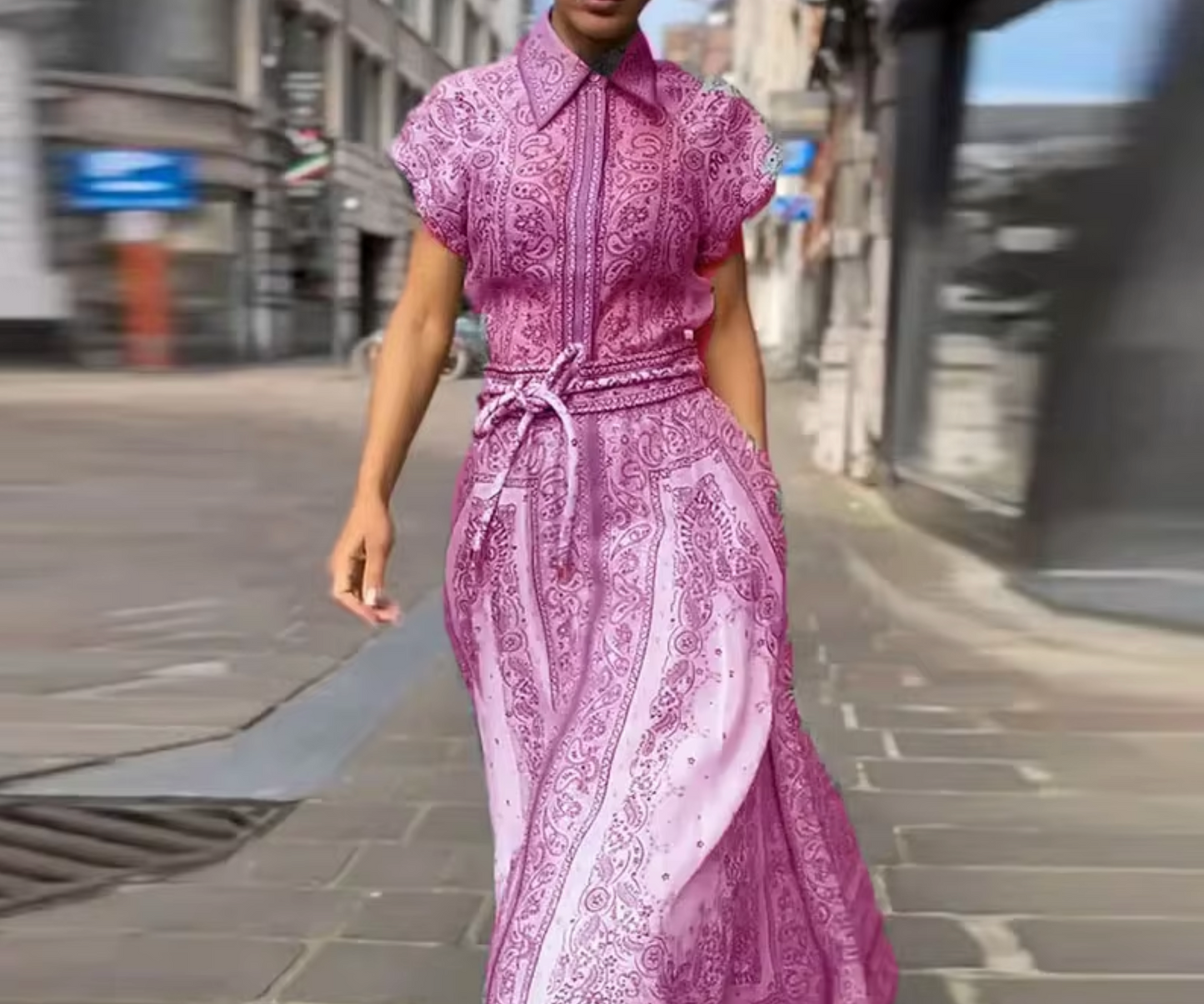 Ava® | Aidan Elegant Paisley Print