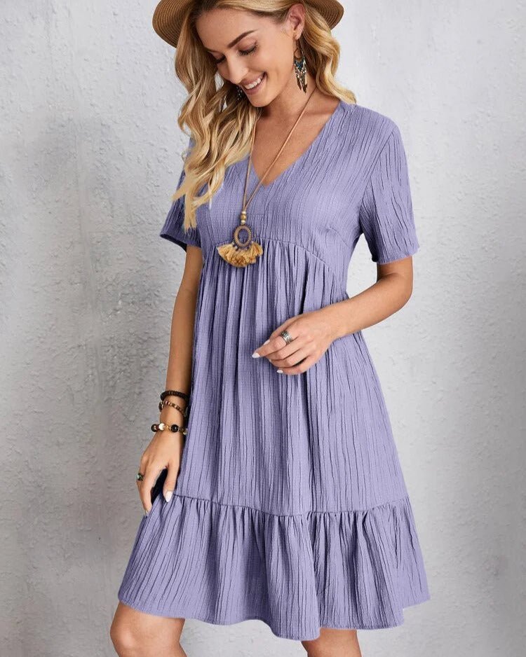 Adriana® | Vintage Dress With V-Neck & Lace Design