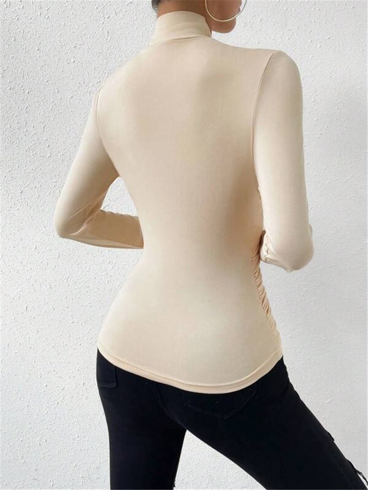 Clara® | High-Quality Pleated T-Shirt With A Cross Collar