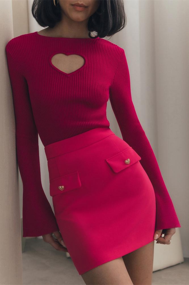Daniela® | Long-sleeved, figure-hugging top