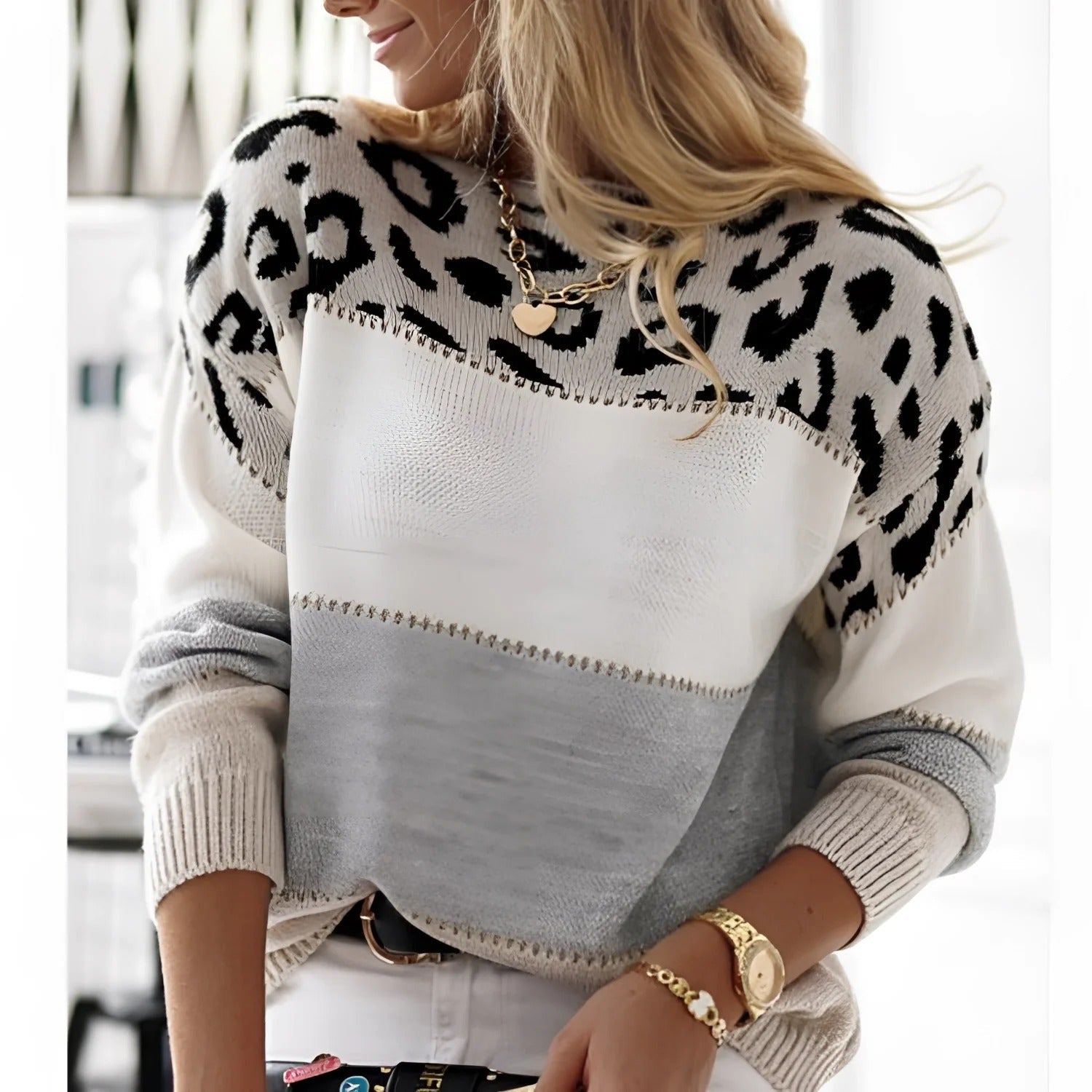Women’s Sweatshirt – Relaxed Fit Knit – Animal Print – Color Block – Long Sleeve Casual