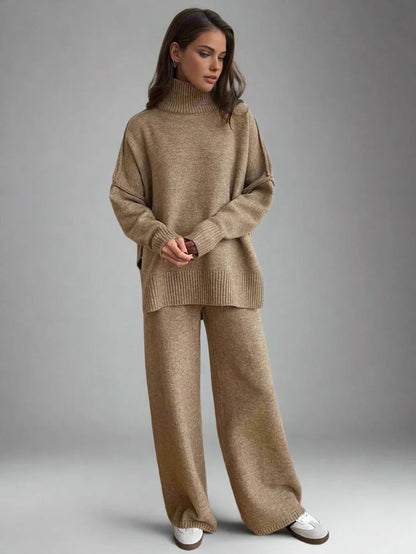 Women’s Lounge Set – Soft Knit Wool – Oversized Fit – Turtleneck Top & Wide-Leg Trousers