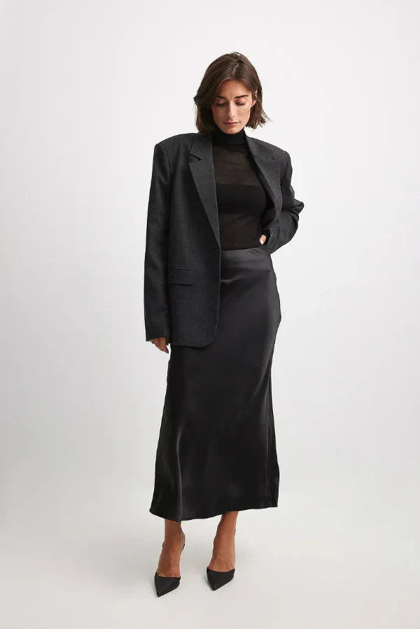 Women’s Maxi Skirt – Sleek Fit – Silky Touch – Minimalist Elegant Style