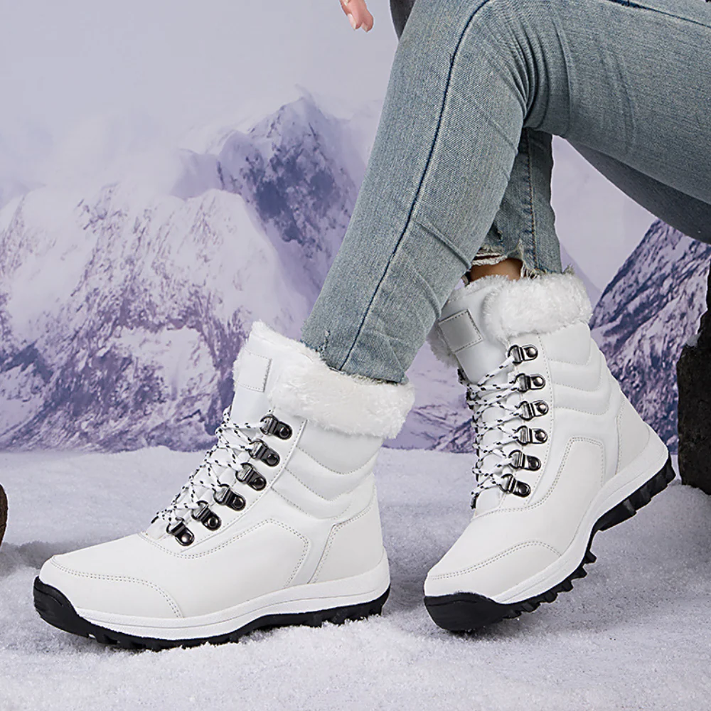 Women’s Mid-Calf Boots – Quilted – Fleece Lined – Lace-Up – Grip Sole – Water-Resistant