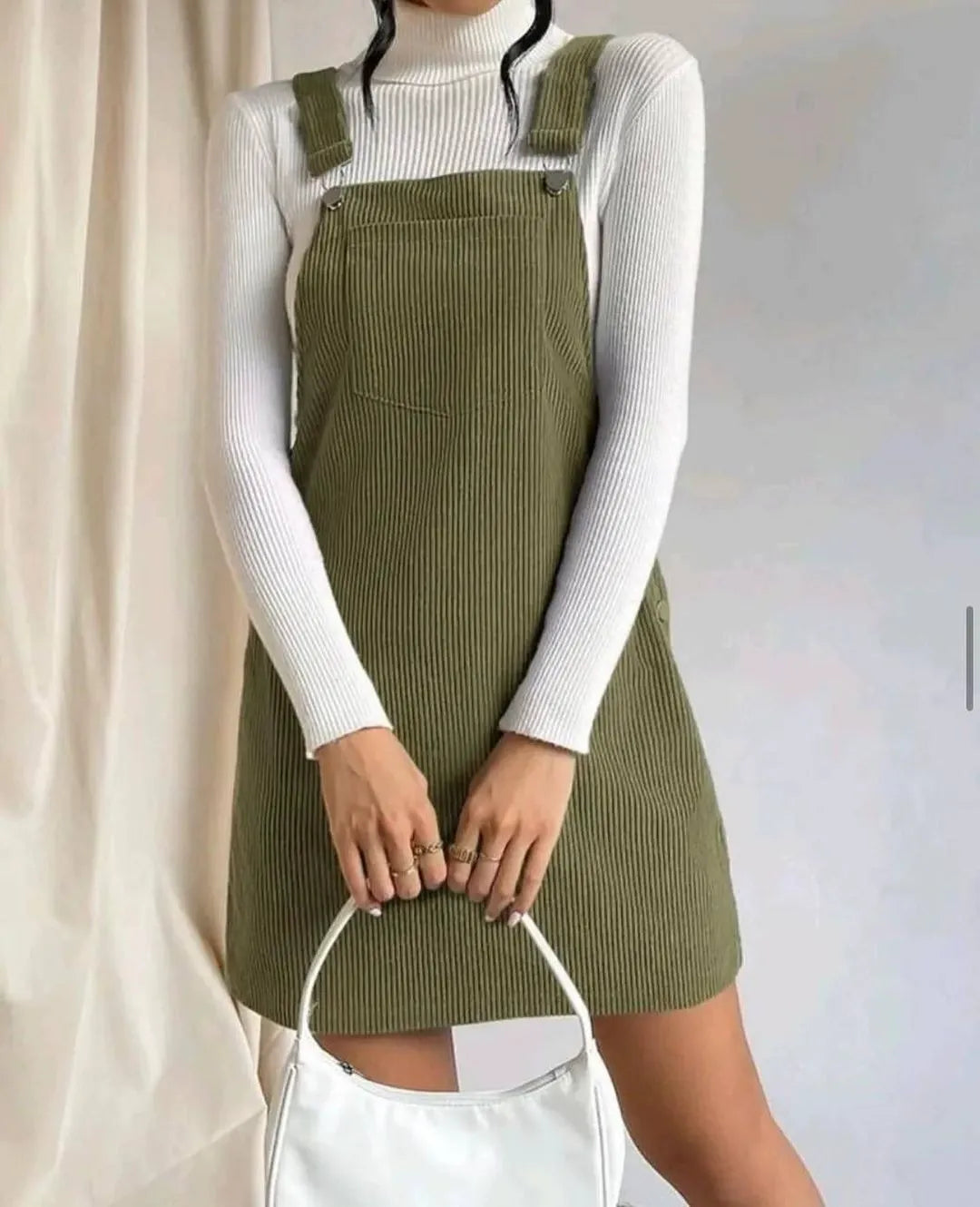 Women’s Midi Dress – Corduroy Ribbed Texture – Relaxed Fit – Adjustable Straps – Pocket