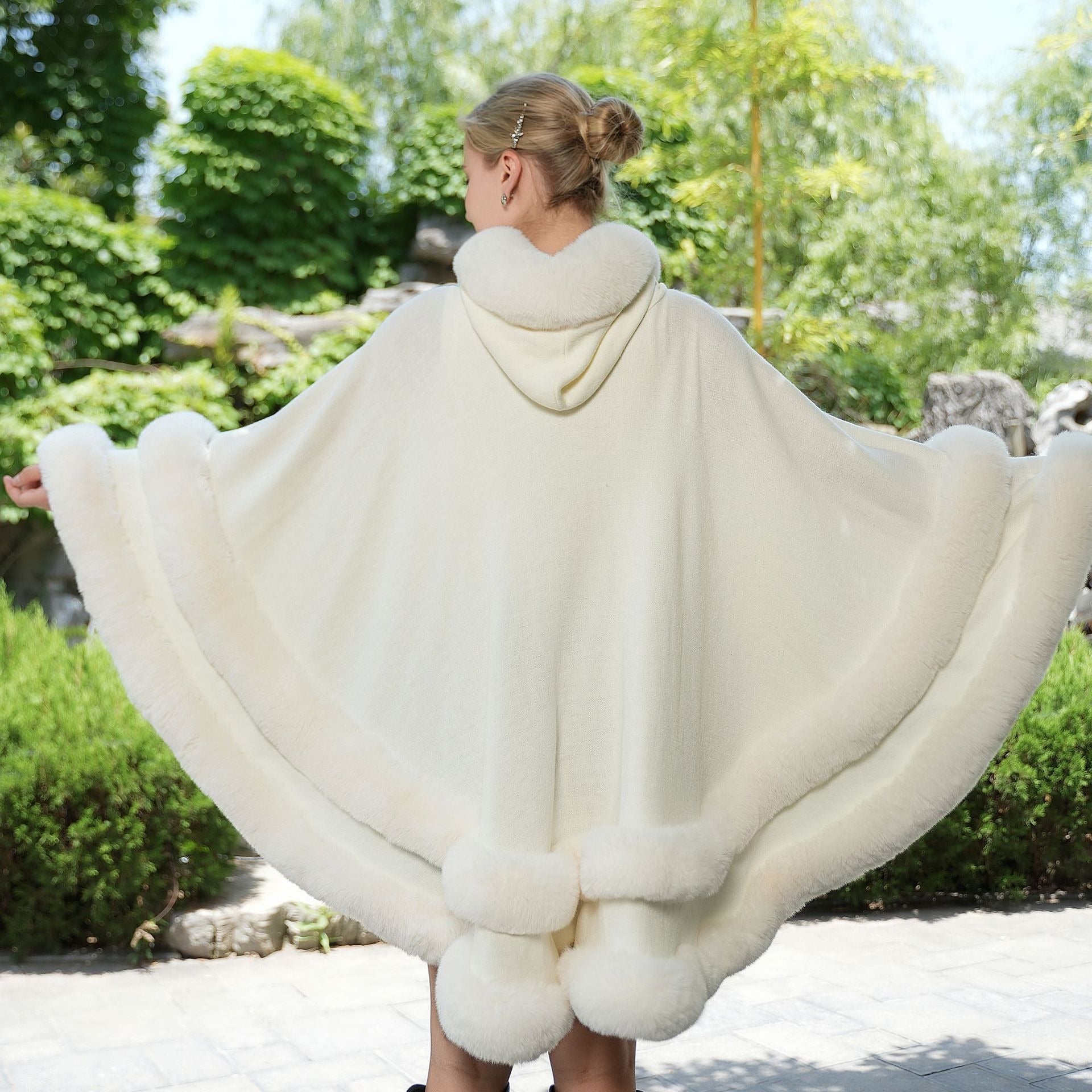 Women’s Cape Coat – Oversized Draped Fit – Faux Fur Trim – Mid-Length Wool Feel