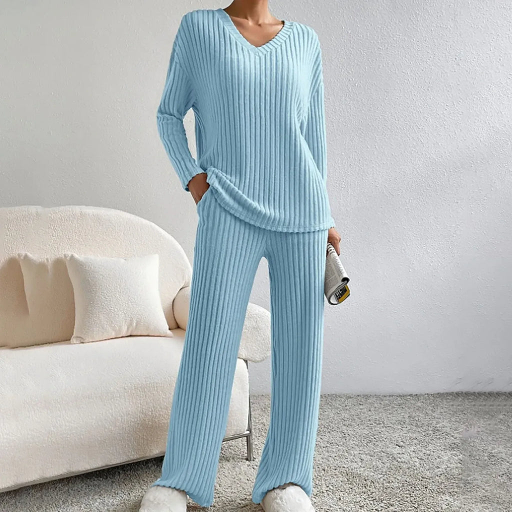 Women’s Lounge Set – Ribbed Knit – Relaxed Fit – V-Neck Top – Wide-Leg Trousers