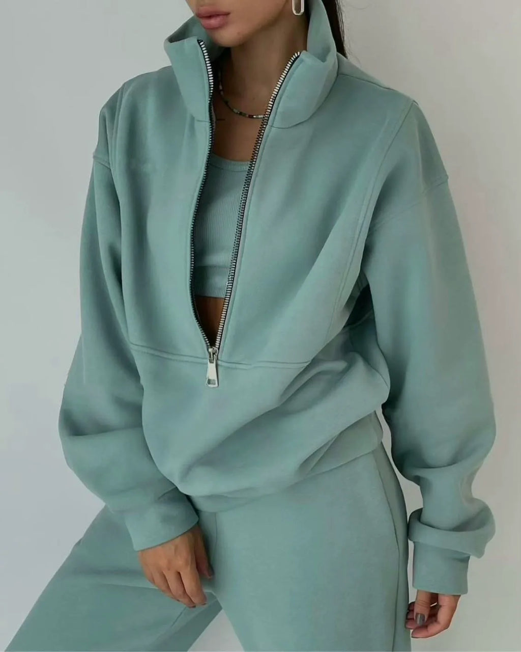 Women’s Athleisure Set – Fleece Half-Zip Pullover – Relaxed Fit – Full-Length Pants