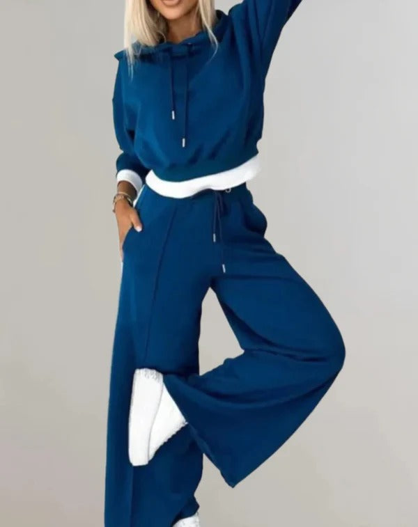 Women’s 2-Piece Set – Cropped Hoodie – Relaxed Fit – Wide-Leg Joggers – Cotton Blend
