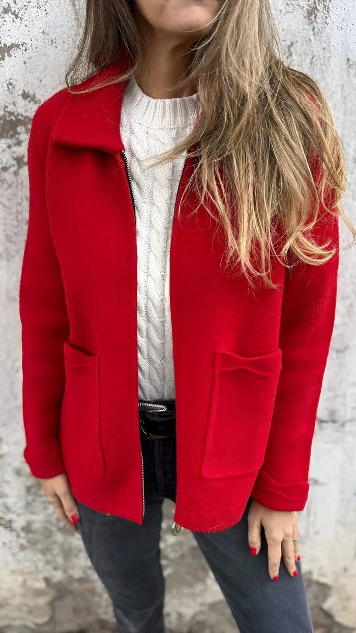 Women’s Jacket – Wool – Regular Fit – Zip Front – Patch Pockets – Hip Length