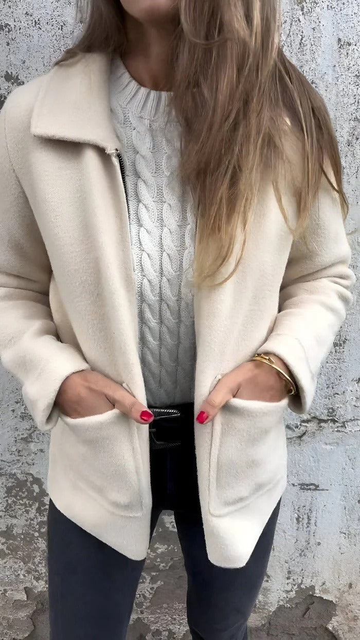 Women’s Jacket – Wool – Regular Fit – Zip Front – Patch Pockets – Hip Length