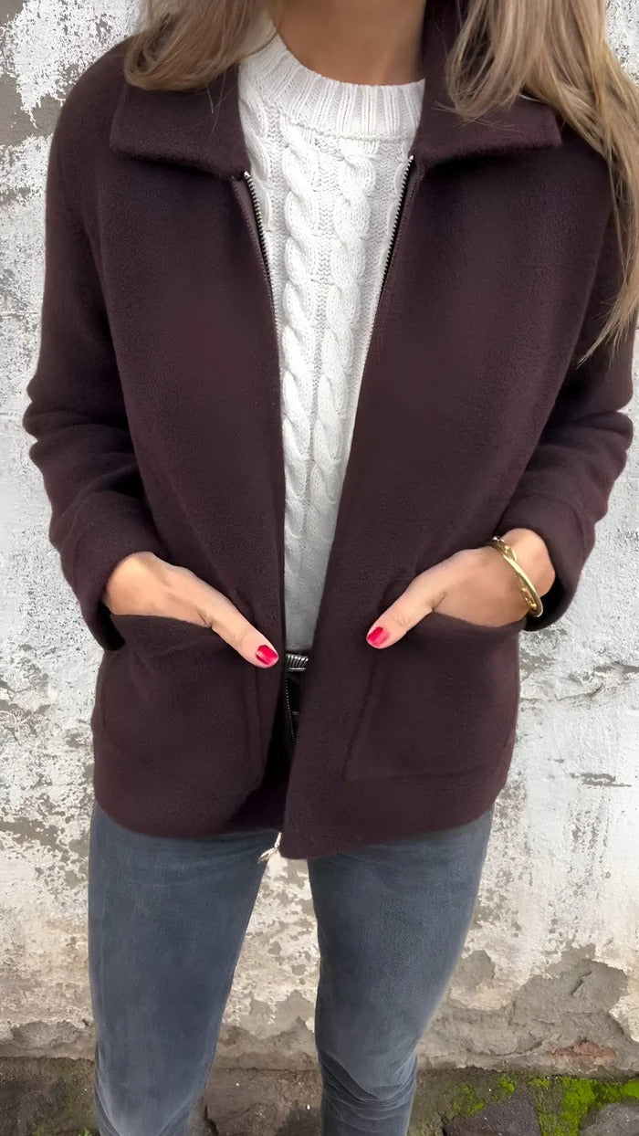 Women’s Jacket – Wool – Regular Fit – Zip Front – Patch Pockets – Hip Length