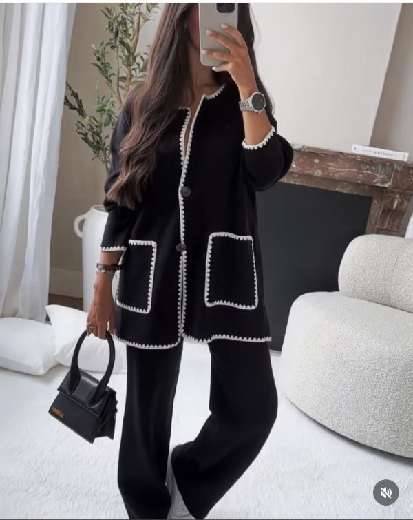 Women’s Two-Piece Set – Wool Blend – Relaxed Fit – Contrast Trim – Patch Pockets