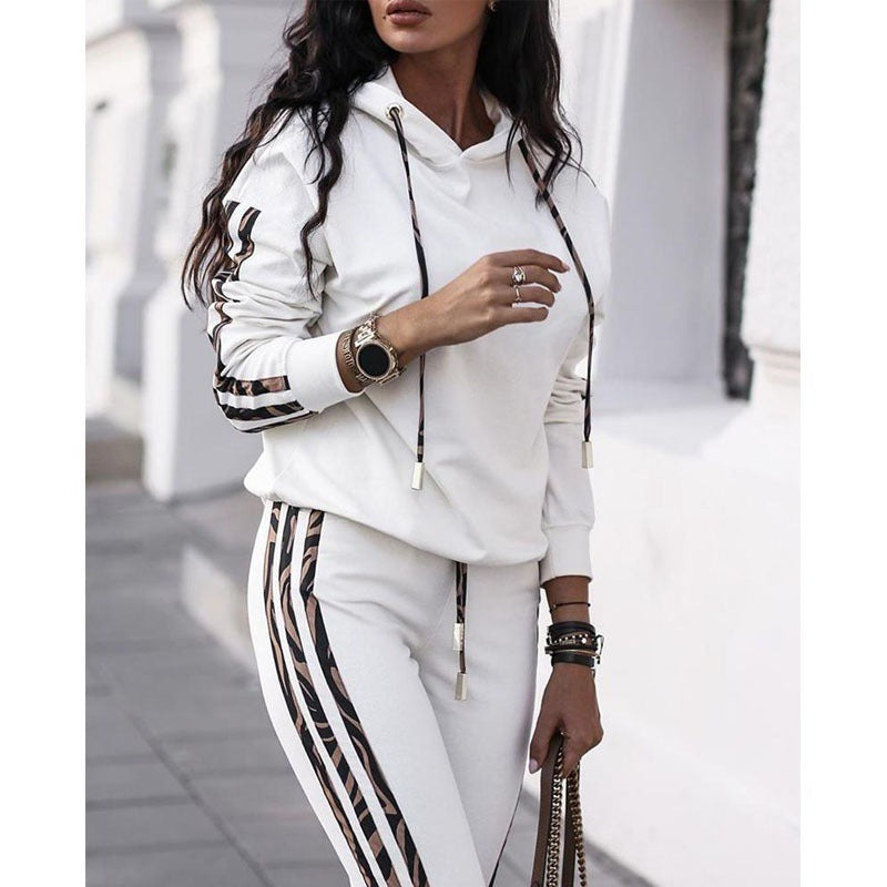 Women’s Two-Piece Sportswear Set – Hooded Top – Relaxed Fit – Cotton Blend