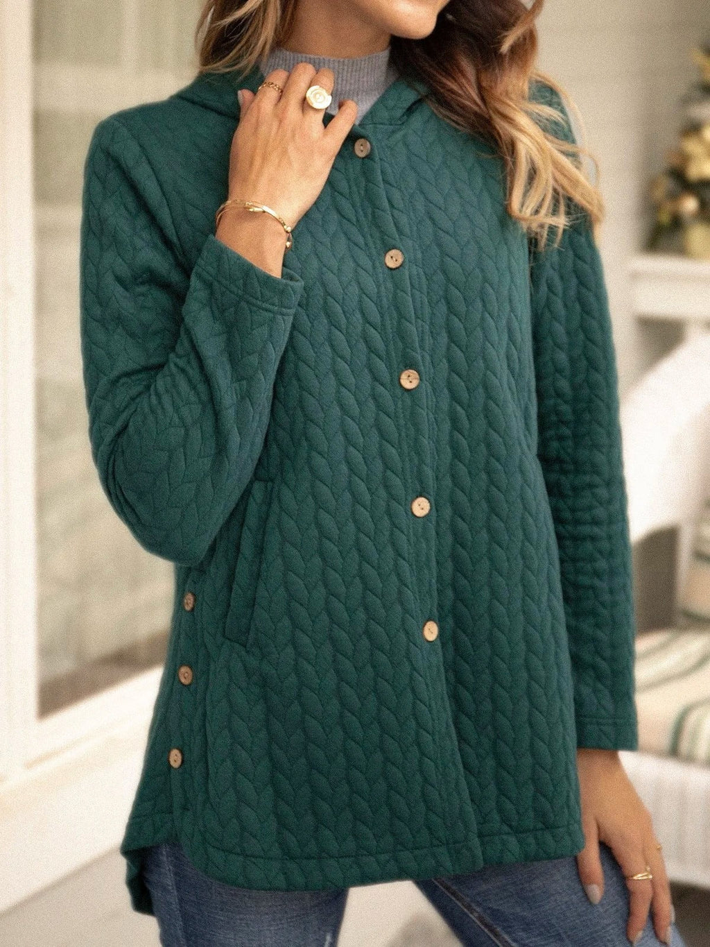 Women’s Quilted Sweatshirt – Relaxed Fit – Hooded – Button Front – Mid Length Casual