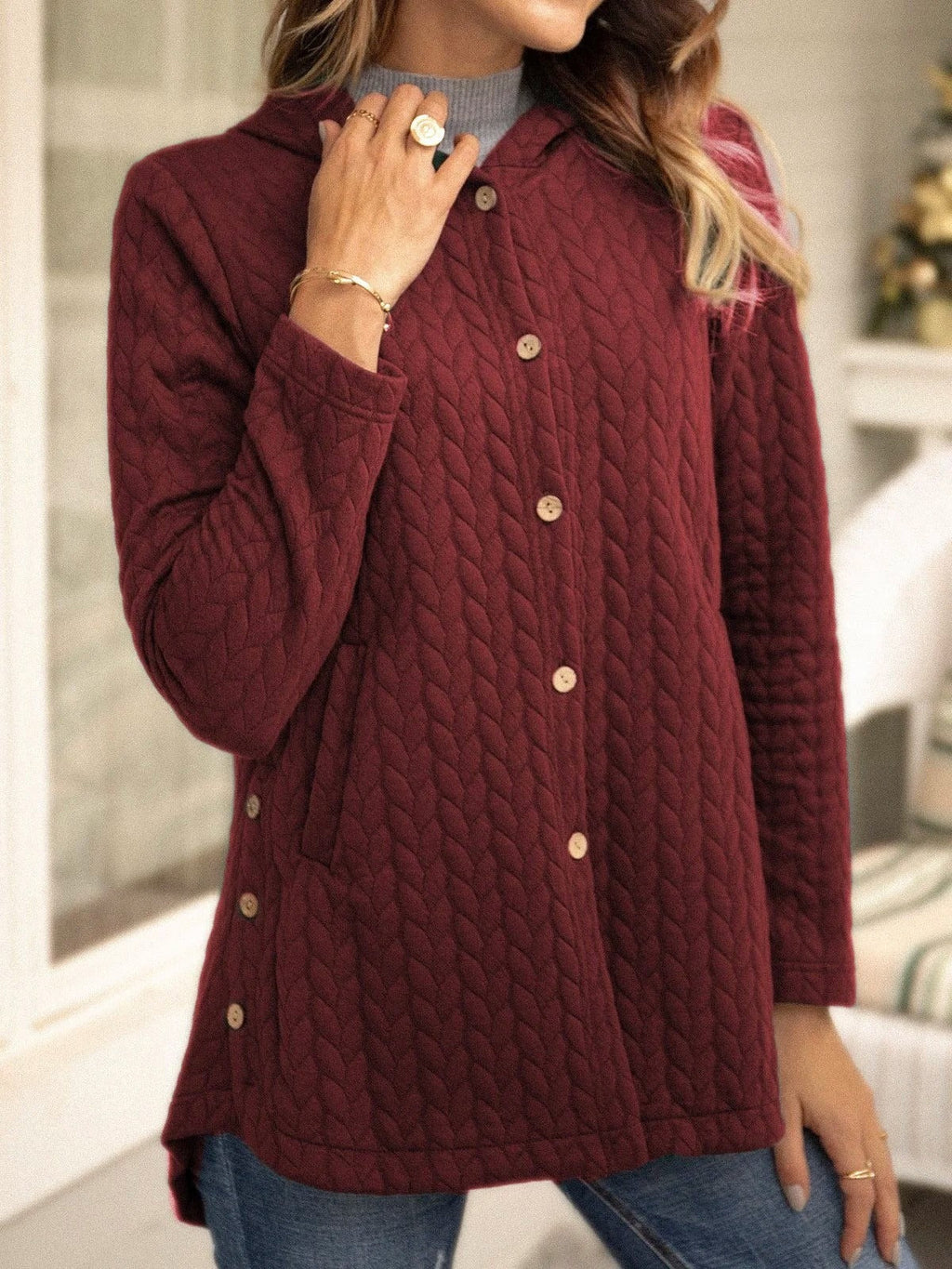 Women’s Quilted Sweatshirt – Relaxed Fit – Hooded – Button Front – Mid Length Casual