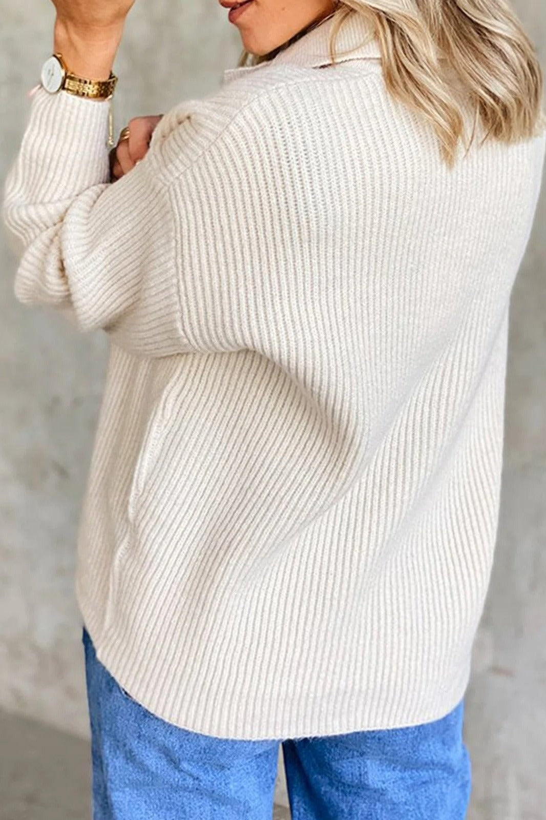 Women’s Sweatshirt – Relaxed Fit – Ribbed Knit – Button Front