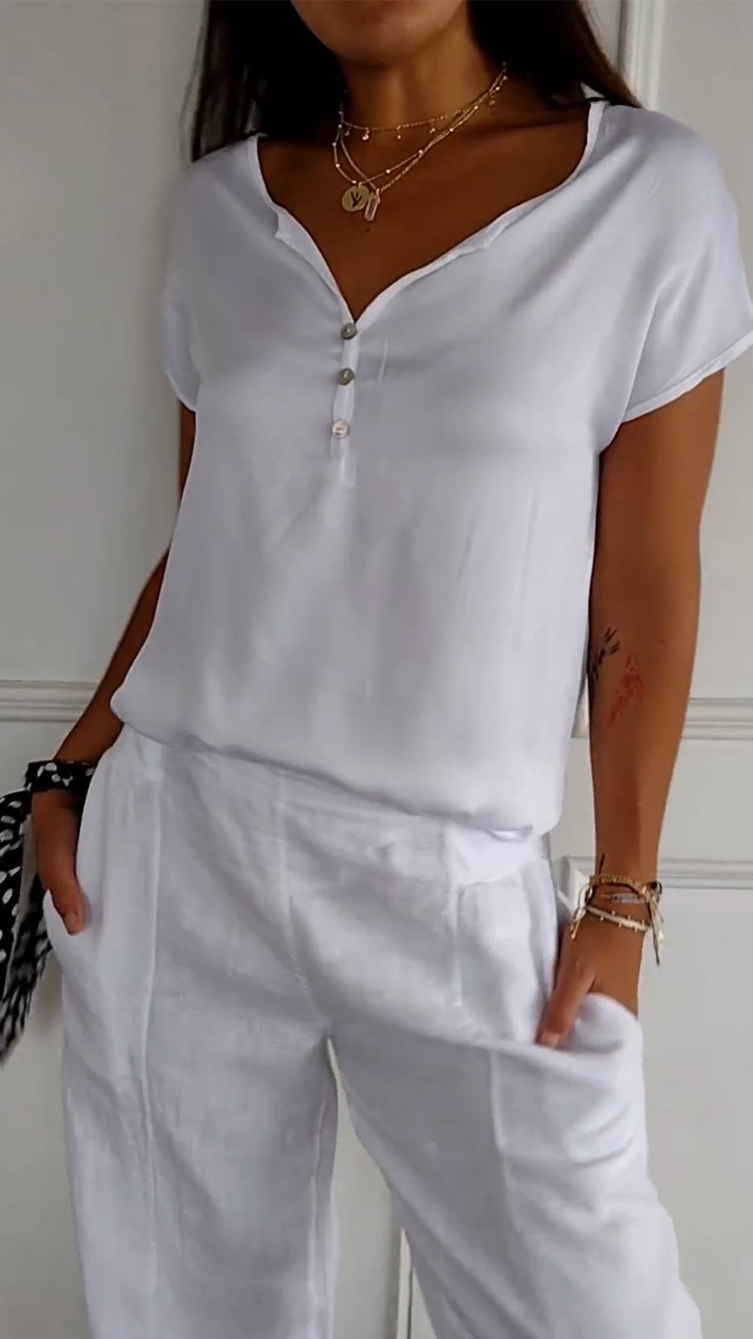 April® | T-shirt with a V-neck in casual elegance