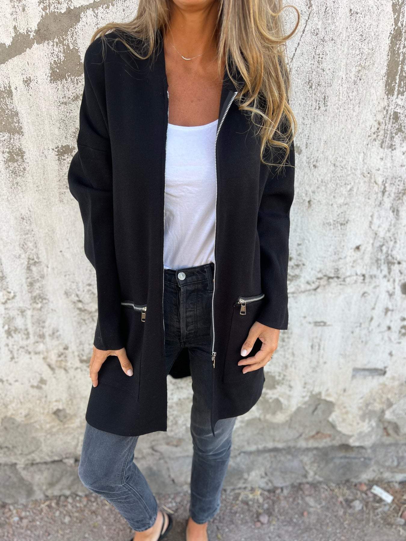 Apolonia | Long women's jacket. zipper