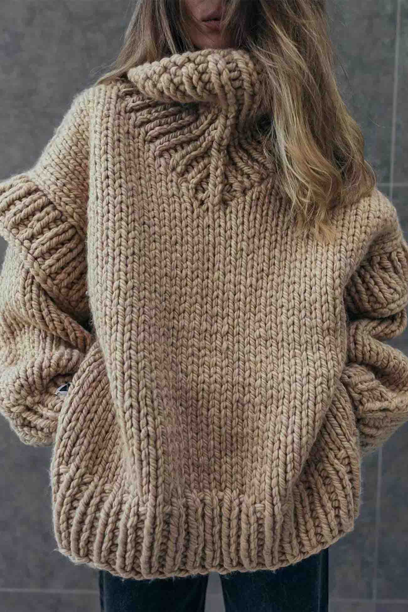 Carina® | Solid color sweater with long sleeves and a cowl neckline