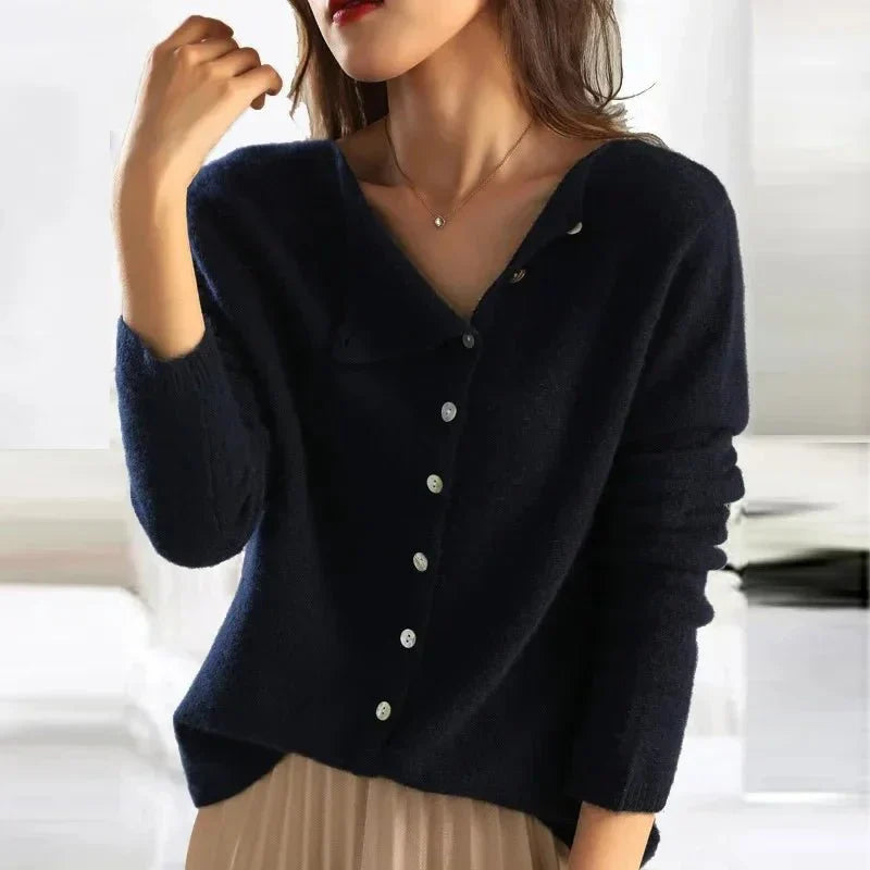 Ana | Elegant fine knit sweater with button closure