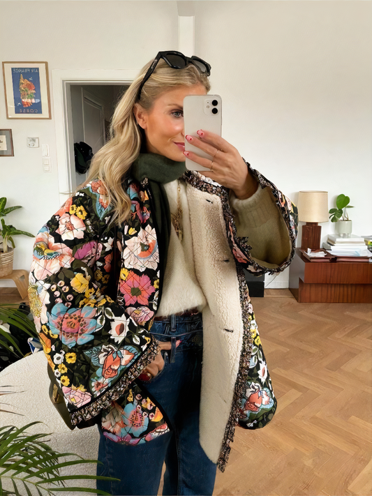 Aranzazu® | Artistic and unique women's coat