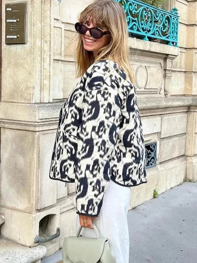 Dorotea® | Fashionable women's jacket with a pattern