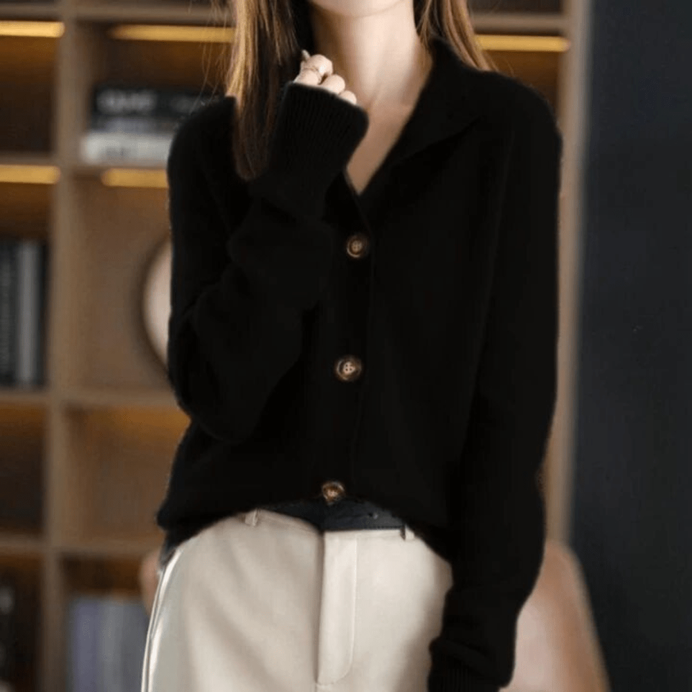Aurora | Women's knitted sweater with button placket